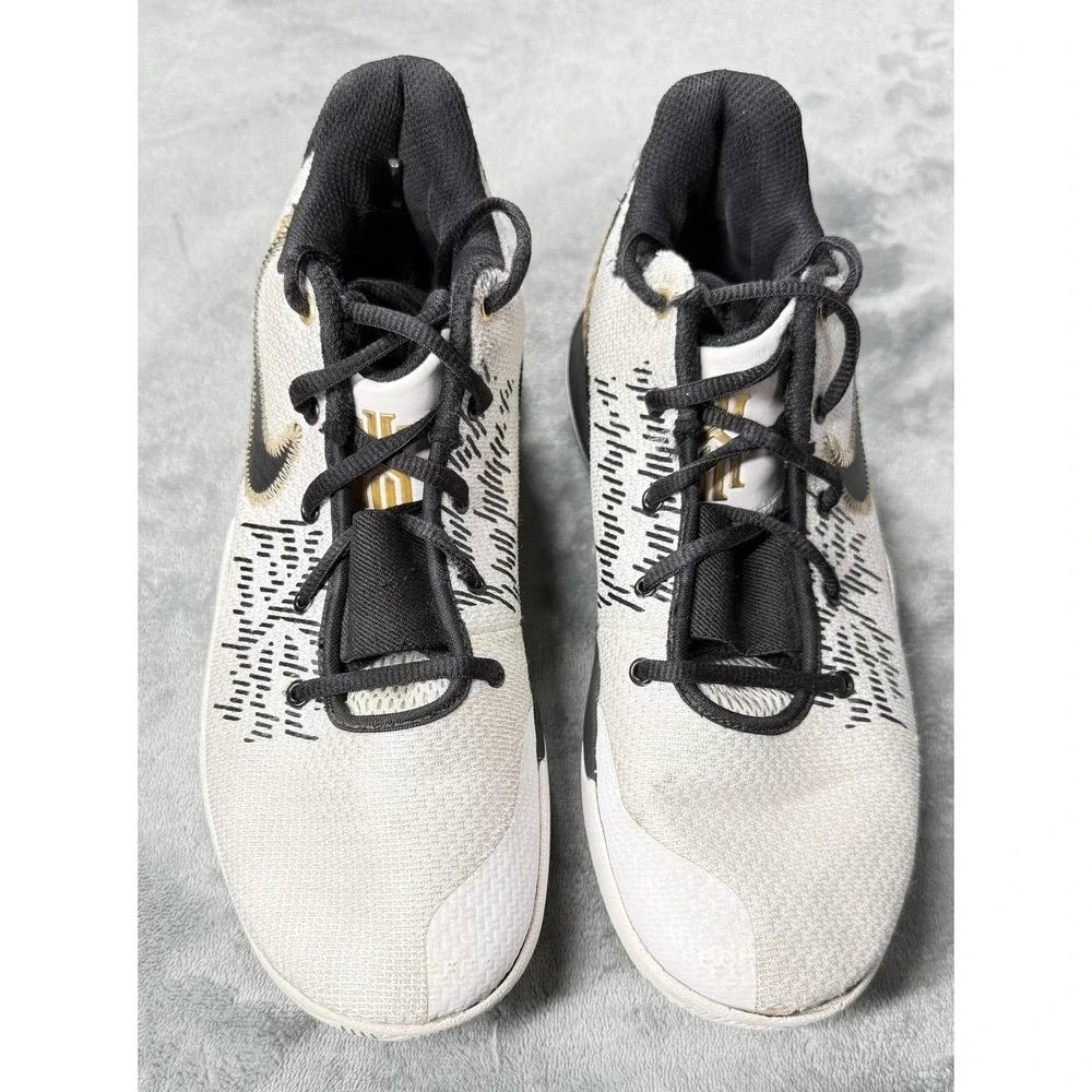 Nike Kyrie Flytrap 2‎ Shoes Mens Size 7.5 White Black Gold Basketball AO4436-170